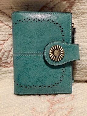 Teal Floral Button Wallet Sendefn